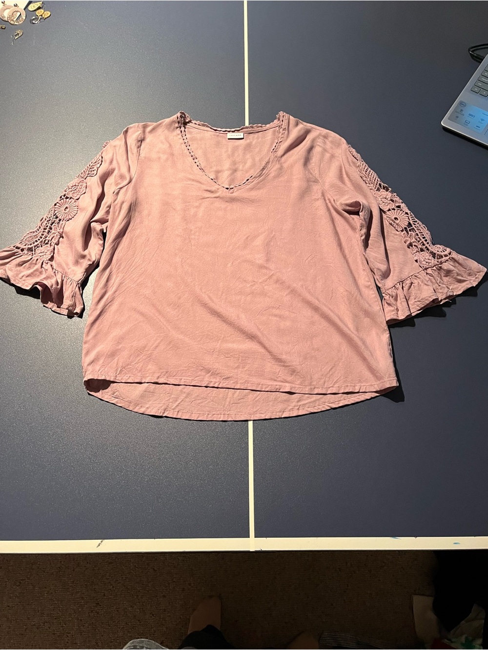 V-Neck Crochet Sleeve Blouse in Dusty Purple